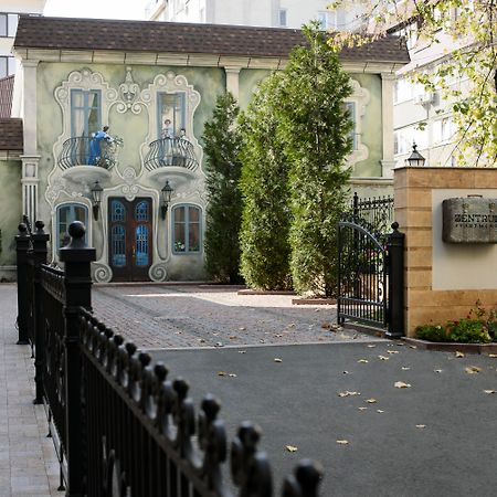 Zentrum Hotel Chisinau Exterior photo