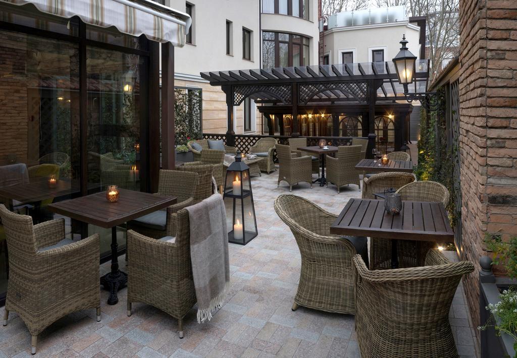 Zentrum Hotel Chisinau Exterior photo